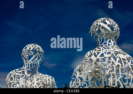 Les oeuvres d'art par l'artiste espagnol Jaume Plensa au Yorkshire Sculpture Park. Banque D'Images