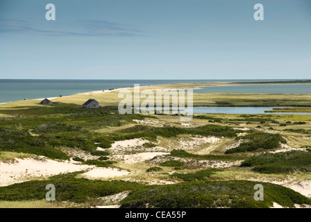 Vue du Grand Point Lighthouse vers l'Haulover, Coskata-Coatue Wildlife Refuge, Nantucket, USA. Banque D'Images