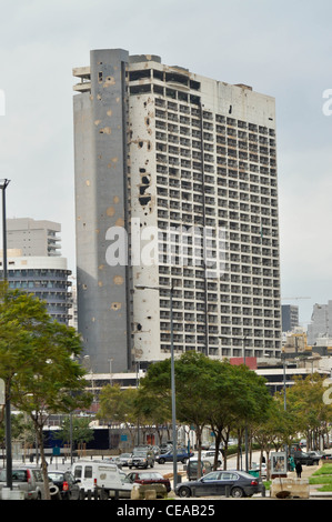 Trous de balle en ex Hilton Hotel à Beyrouth, Liban Banque D'Images