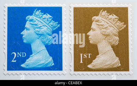 L'anglais en premier et deuxième classe stamps, UK Banque D'Images