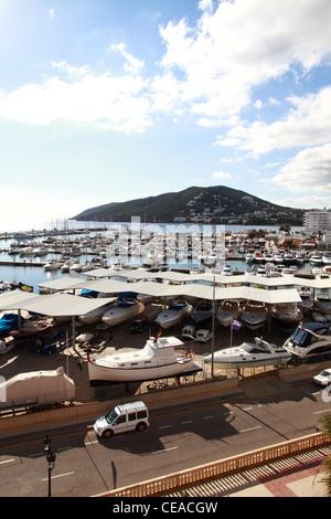 Port de plaisance de Santa Eulalia, Ibiza, vue générale Banque D'Images