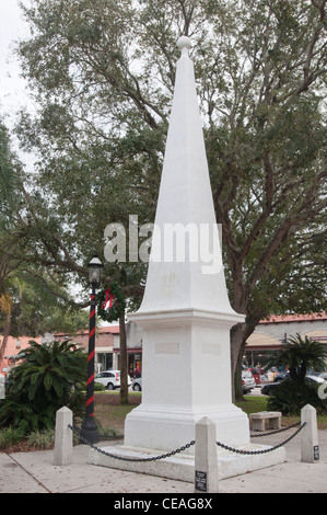 Constitution espagnole de 1812 monument à la place de la cathédrale, Plaza St Augustine, Florida, United States, USA Banque D'Images