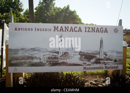 Affiche à l'extérieur de Manaca Iznaga dans Valle de los Ingenios Cuba Banque D'Images