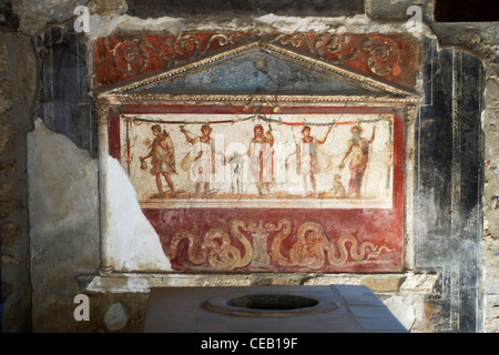 Vue de la fresque en ancienne cuisine chambre à Pompéi, Italie Banque D'Images