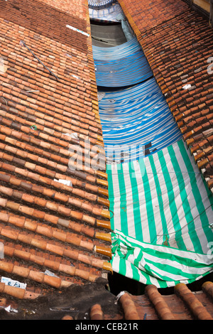 Des toits à quartier chinois de Cholon, le marché Binh Tay Ho Chi Minh City Vietnam Banque D'Images
