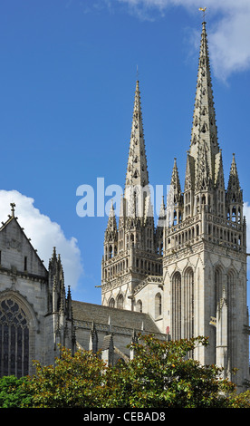 Le Quartier Gothique cathédrale de Quimper / cathédrale Saint-Corentin de Quimper, Finistère, Bretagne, France Banque D'Images