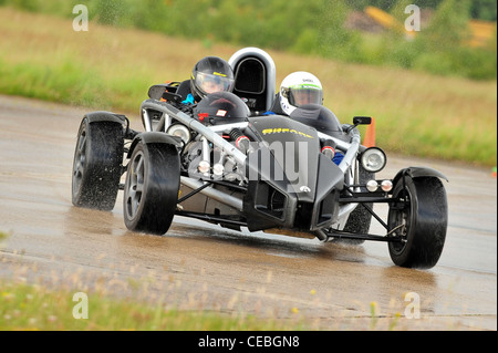 Supercars sur la voie UK Ariel Atom Banque D'Images