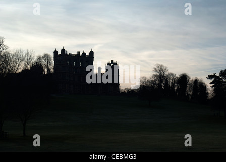 Wollaton Hall, Nottingham, Angleterre. Utilisé comme emplacement pour Wayne Manor dans le film Batman The Dark Knight Rises Banque D'Images