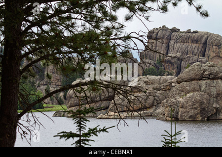 Sylvan Lake à Black Hills National Forest Custer State Park South Dakota aux États-Unis US personne horizontal de aobove au-dessus horizontal haute résolution Banque D'Images