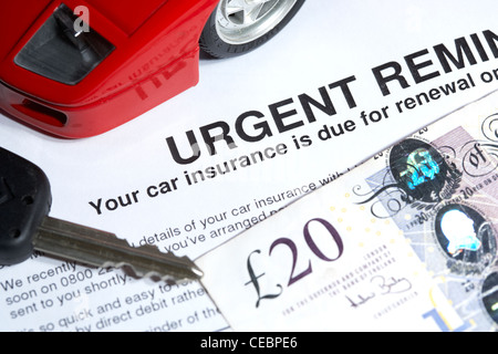 Notification de renouvellement d'assurance automobile au Royaume-Uni Banque D'Images