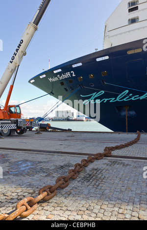 La reconstitution des bateau de croisière Mein Schiff 2 à Cadix en Espagne. Banque D'Images