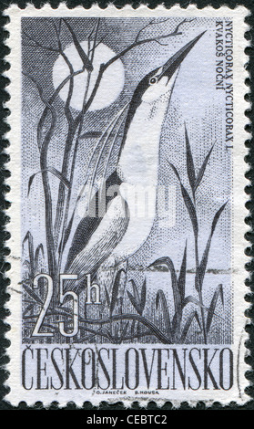 Un timbre imprimé dans la Tchécoslovaquie, montre un oiseau bihoreau gris (Nycticorax nycticorax), vers 1960 Banque D'Images