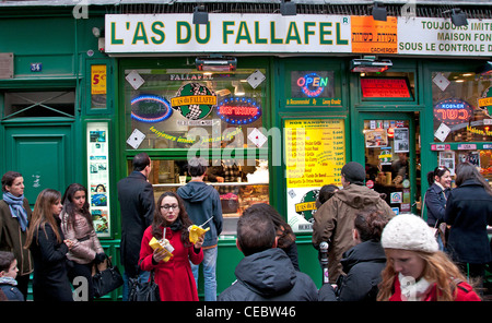 Lás du Fallafel est célèbre en Israël pour son restaurant Falafel Marais Paris France Banque D'Images