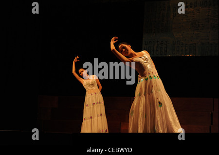 Peacock chinois Danse Ballet Banque D'Images