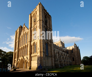 La cathédrale de Ripon Ripon, avant de l'ouest, North Yorkshire, UK Banque D'Images