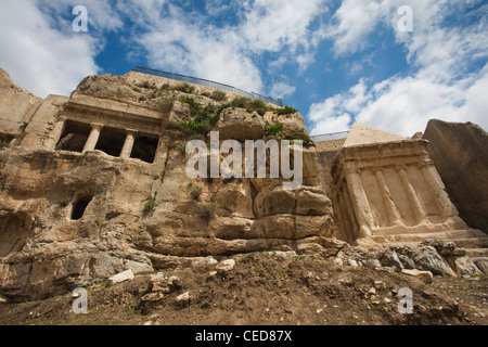 Israël, Jérusalem, la vallée de Josaphat, Grotte de Saint James et Absaloms Pilier Banque D'Images