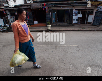 Femme Lao à Luang Prabang Banque D'Images