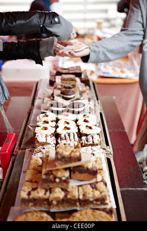 Richmond farmers market stall gâteau Banque D'Images