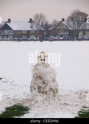 Un bonhomme de neige sur Figges Marsh à Mitcham Banque D'Images