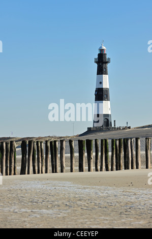 Nieuwe Sluis, le plus ancien phare en fonte existant aux Pays-Bas marque l'entrée de l'Escaut occidental à Breskens, 225 Banque D'Images