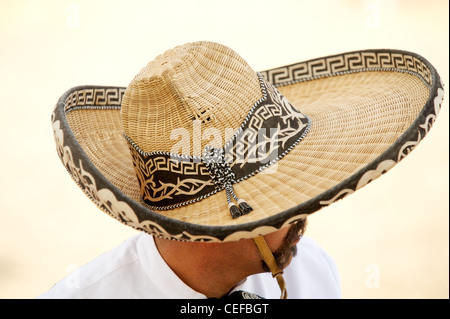 Charros mexicains en cavalier d'un sombrero, San Antonio, TX, US Banque D'Images