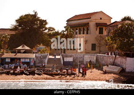 Plage de Gorée . Le premier ministre du Sénégal site touristique, l'île n'a pas de voitures et se trouve à 30 minutes en ferry Banque D'Images