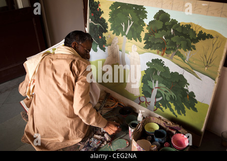 L'Inde, Uttar Pradesh, Varanasi, artiste peinture grande toile représentant la scène traditionnelle riverside Banque D'Images