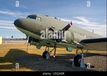 Douglas DC3 Dakota de l'Aviation royale canadienne, le Musée de la Base aérienne de Comox. L'île de Vancouver, BC. Le Canada. 7987 SCO Banque D'Images