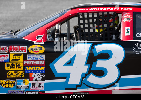 Richard Petty Driving School Expérience Nascar sur la voie à Las Vegas Motor Speedway Banque D'Images