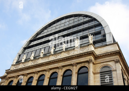 Opera House style architecture ancienne et nouvelle Banque D'Images