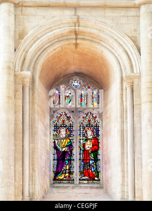 Vitrail victorien à la cathédrale de Peterborough, en Angleterre. Banque D'Images