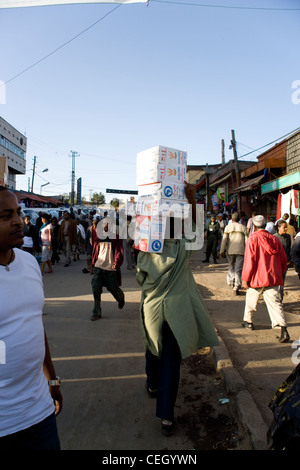 Le Merkato à Addis-Abeba, le plus important marché en Afrique, en Éthiopie Banque D'Images