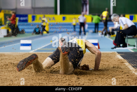 Bradley ramasseur pendant la finale du saut en longueur à l'intérieur d'Aviva UK Cliniques et Championnats Banque D'Images