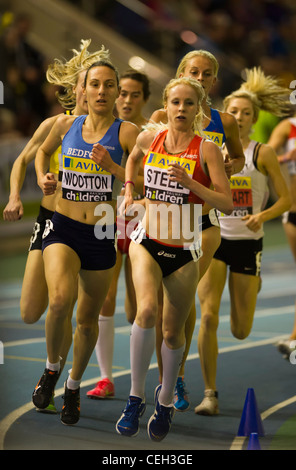 Gemma Steel conduisant les 3000m à l'intérieur d'Aviva UK cliniques et des championnats. Banque D'Images