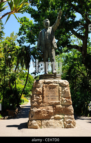 Statue de Cecil Rhodes en Company's Garden, Cape Town, Western Cape, Afrique du Sud Banque D'Images