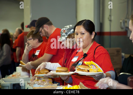 Arizona StandDown fournit de l'aide aux anciens combattants sans abri Banque D'Images