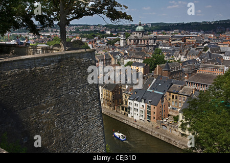 Vue sur le vieux quartier de Namur et la Meuse de la citadelle, Belgique Banque D'Images