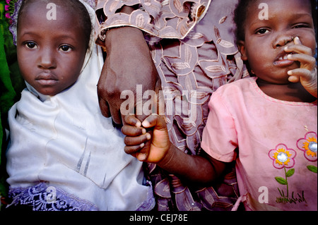 Les enfants africains de Niamey, Niger. Banque D'Images