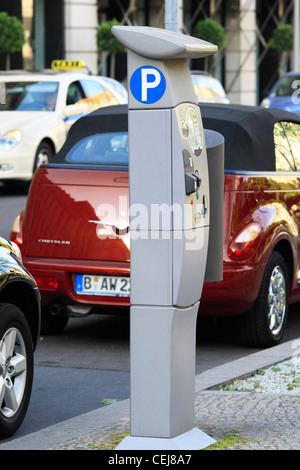 Parking Ticket Machine moderne, Berlin, Allemagne Banque D'Images