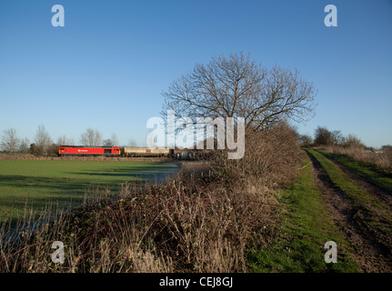 DB Schenker révisé classe livrée 6060091 passe Portway, Tamworth avec 6E41 10.13 Westerleigh - Lindsey pétroliers déversés Banque D'Images