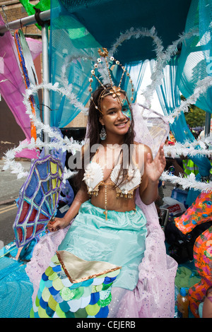 L'Angleterre, Londres, Southwark, Participant au 'Carnaval del Pueblo' Festival (le plus grand festival de rue d'Amérique latine) Banque D'Images