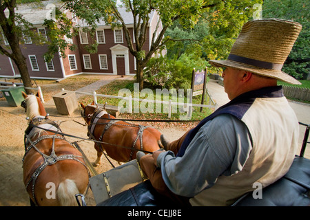 Un musée vivant recréant la vie coloniale en Nouvelle Angleterre, Old Sturbridge Village de Sturbridge, dispose d''un authentique stagecoach Banque D'Images