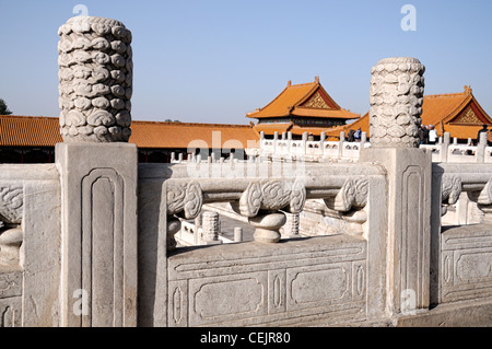 Terrasse en marbre blanc, les murs de la cité interdite Pékin Chine Banque D'Images