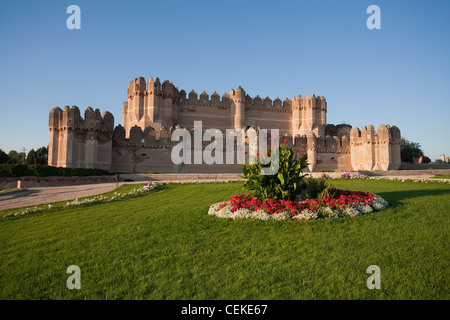 Château mauresque érigé constructeurs au milieu du 15ème siècle, l'archevêque Mgr Alfonso Fonseca mélange Alaejos Coca seigneur de Séville Banque D'Images