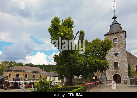 L'église St Martin (église Saint-Martin), Crupet, Wallonie, Belgique Banque D'Images