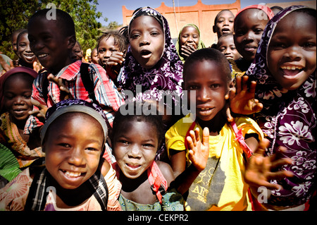 Les enfants africains de Niamey, Niger. Banque D'Images