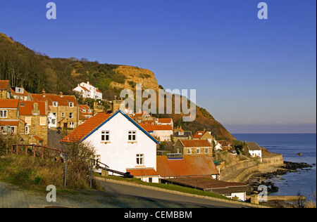 Le village côtier de Runswick Bay, North York Moors National Park, North Yorkshire, England, UK Banque D'Images