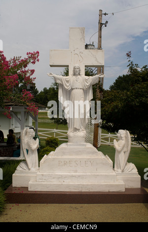 La tombe d'Elvis Presley à Graceland Banque D'Images