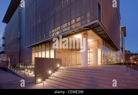 Le Media Lab Extension (bâtiment E14) au MIT, conçu par Fumihiko Maki et Leers Weinzapfel et achevé en 2009. Banque D'Images