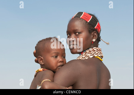 Hamar femme avec enfant Banque D'Images